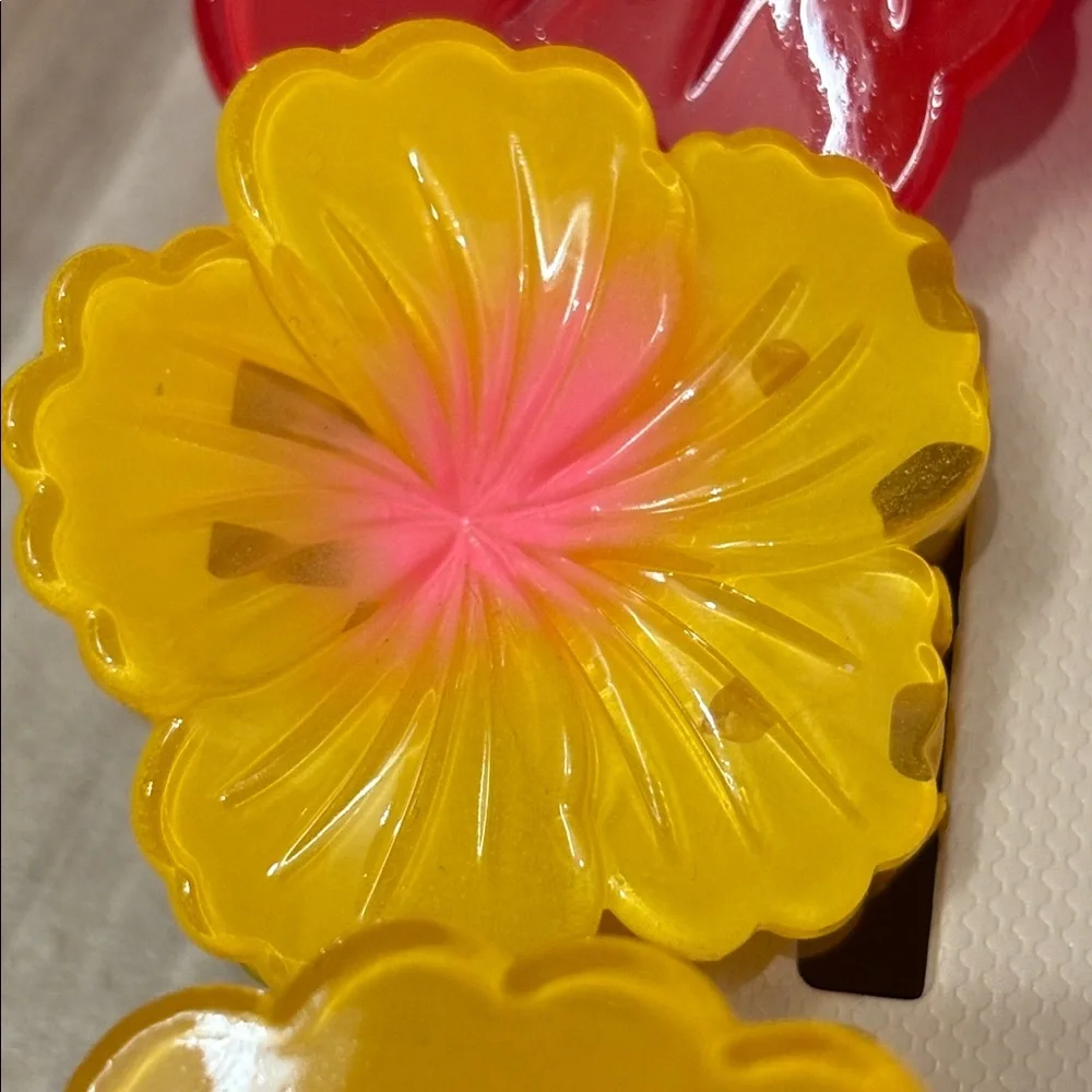 NWT Piper K Hawaiian tropical flower  Hair Clips Set of 6